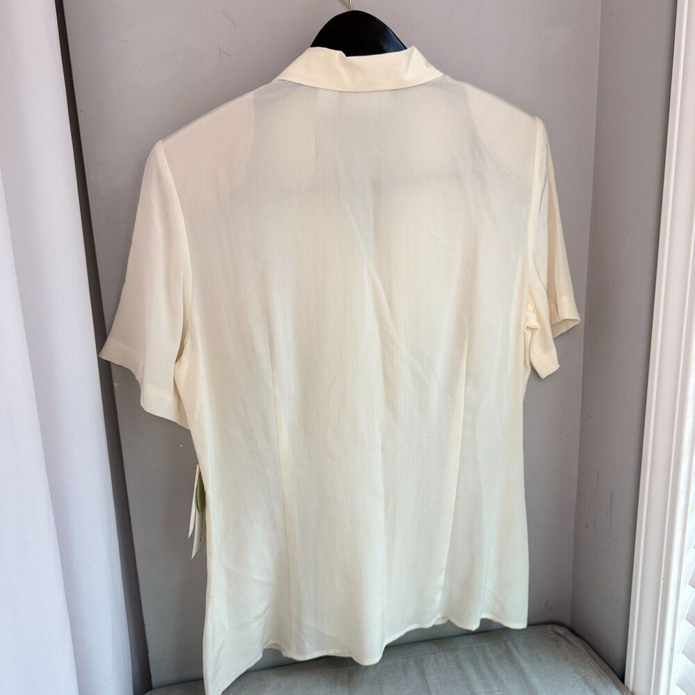 Claiborne Collection Blouse Women's 12 100% Silk Button Up Career Top - Picture 5 of 6